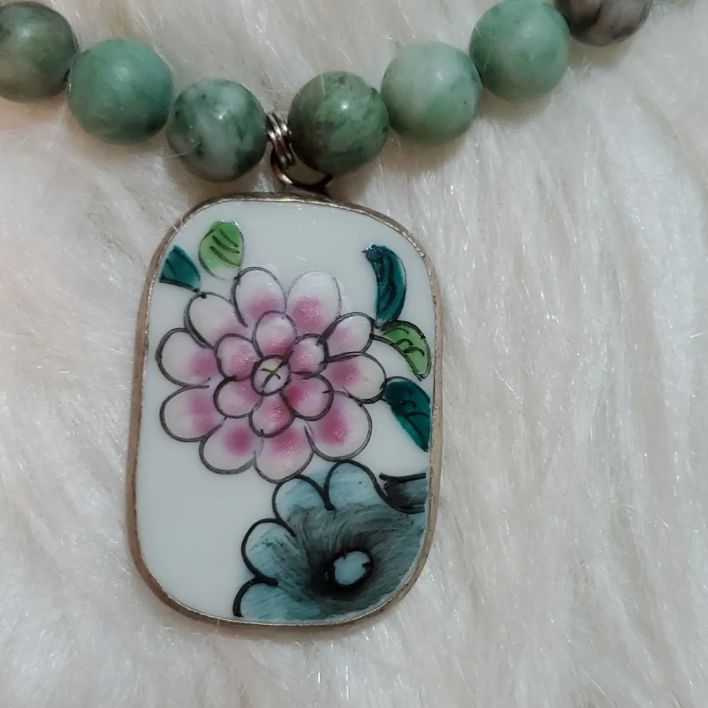 Teal beads floral necklace NEW